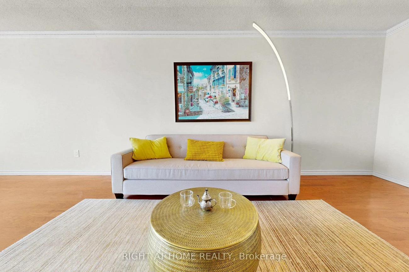 7805, Bayview, Aileen-Willowbrook, Markham