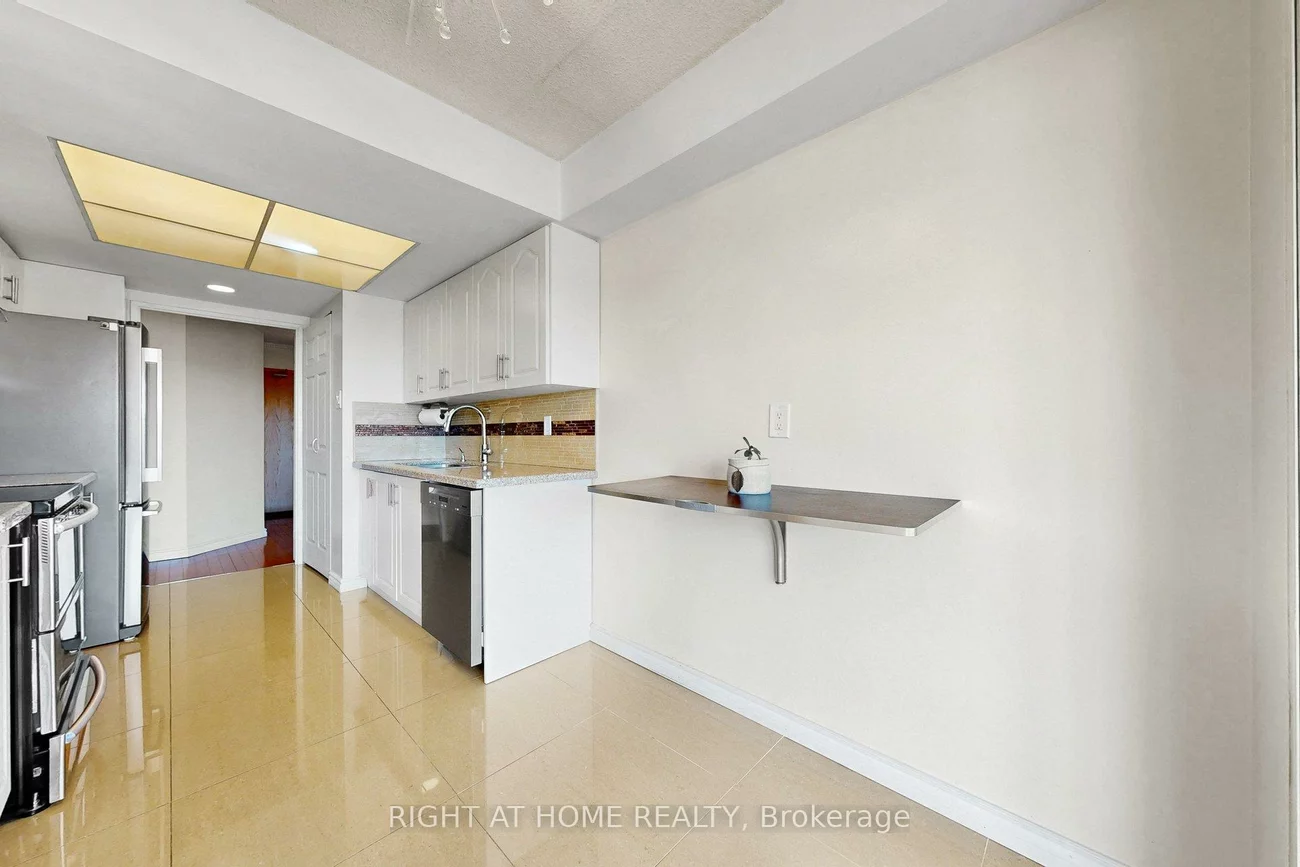 7805, Bayview, Aileen-Willowbrook, Markham