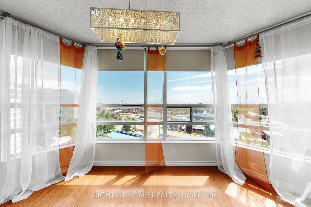 7805, Bayview, Aileen-Willowbrook, Markham