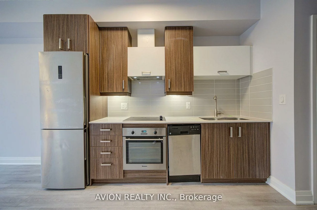 18, Uptown, Unionville, Markham