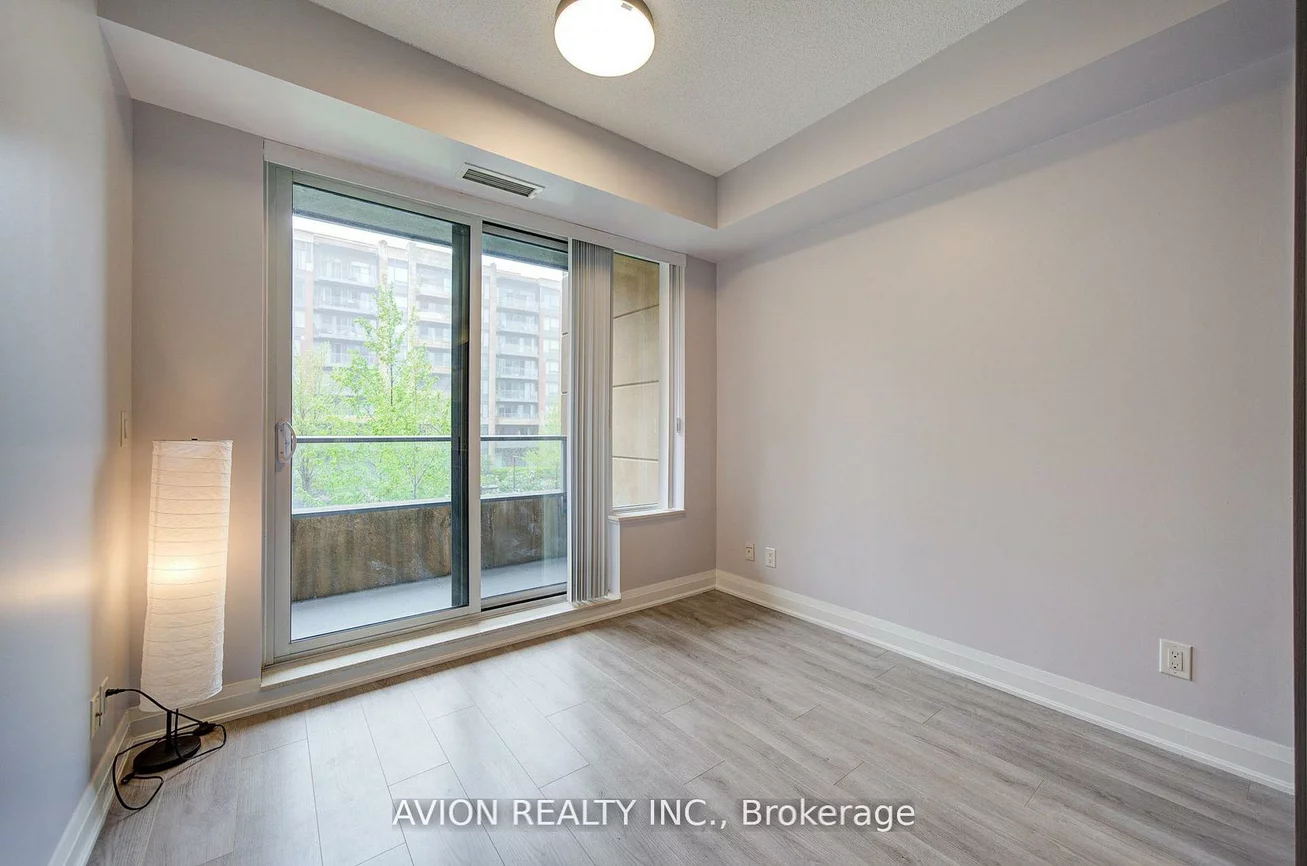 18, Uptown, Unionville, Markham