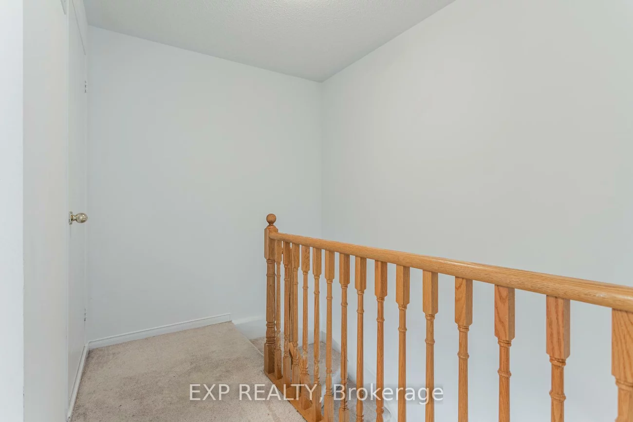 2265, Bur Oak, Greensborough, Markham