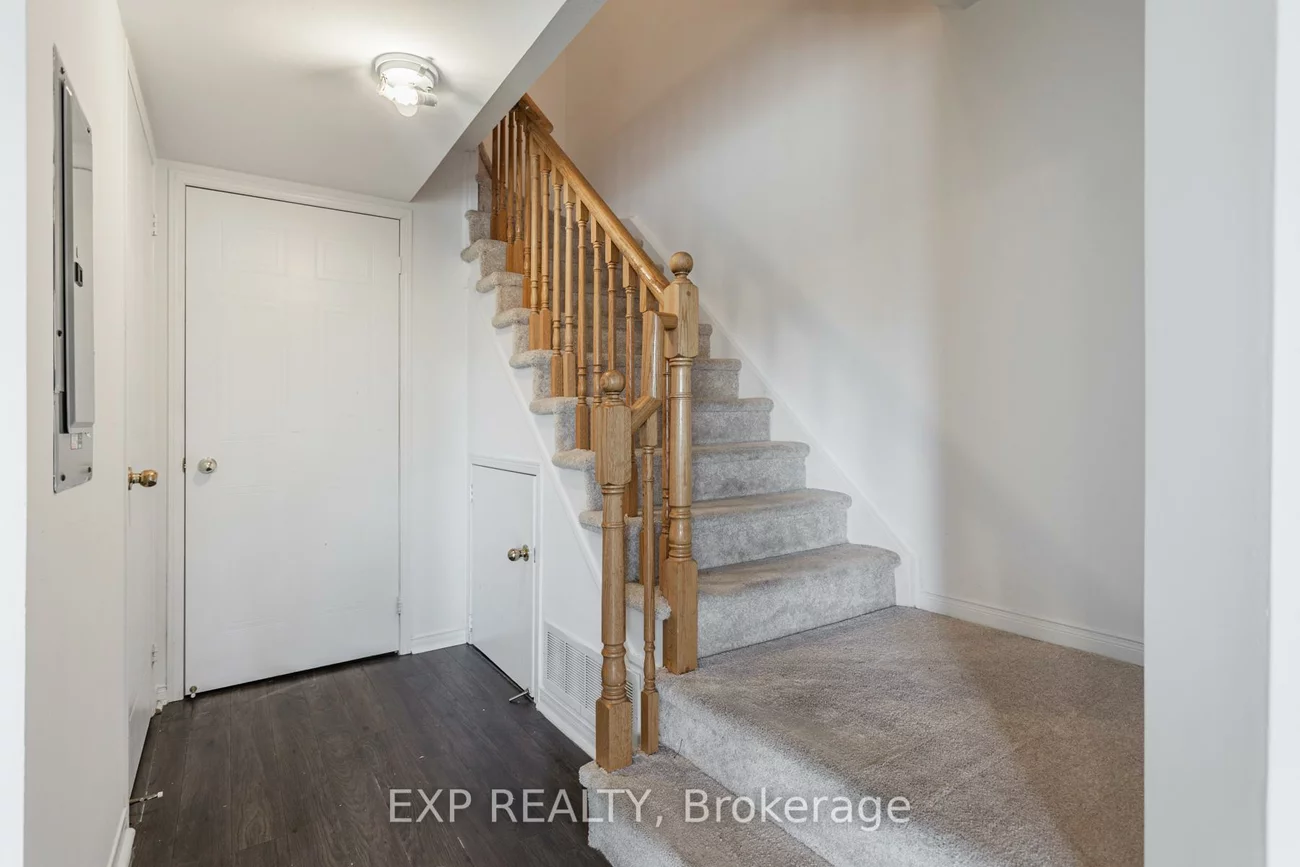 2265, Bur Oak, Greensborough, Markham