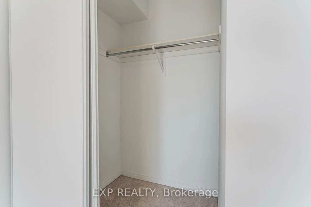 2265, Bur Oak, Greensborough, Markham