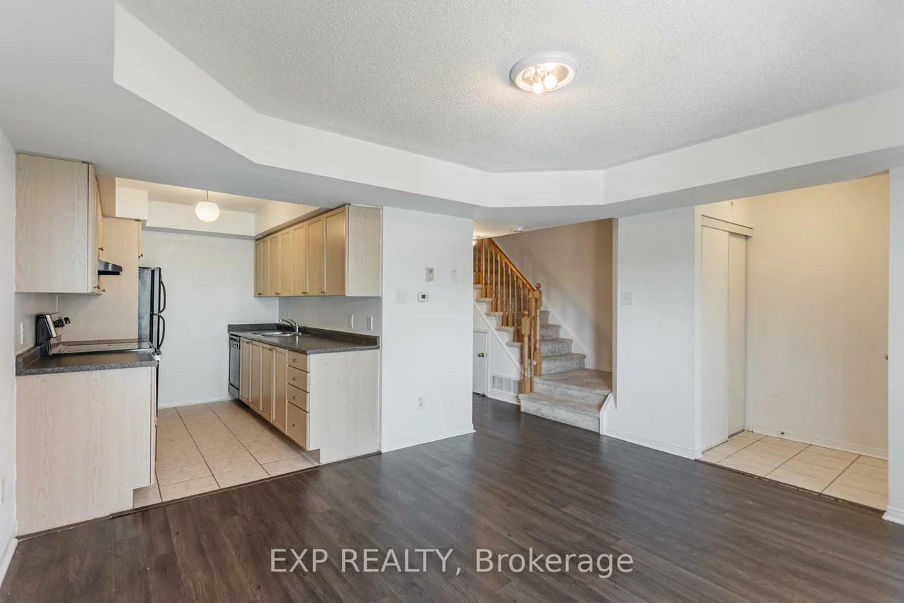 2265, Bur Oak, Greensborough, Markham