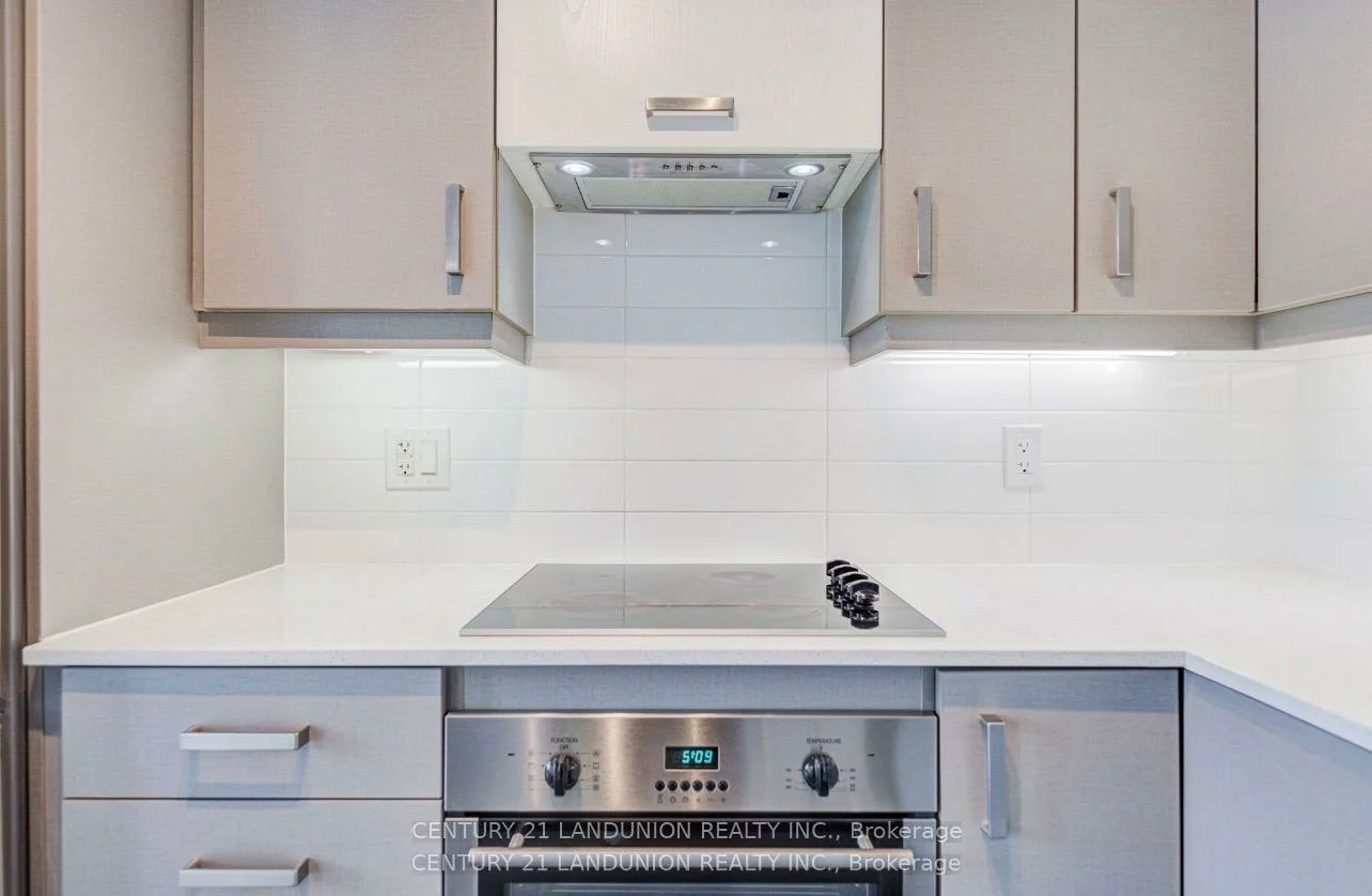 18, Uptown, Unionville, Markham
