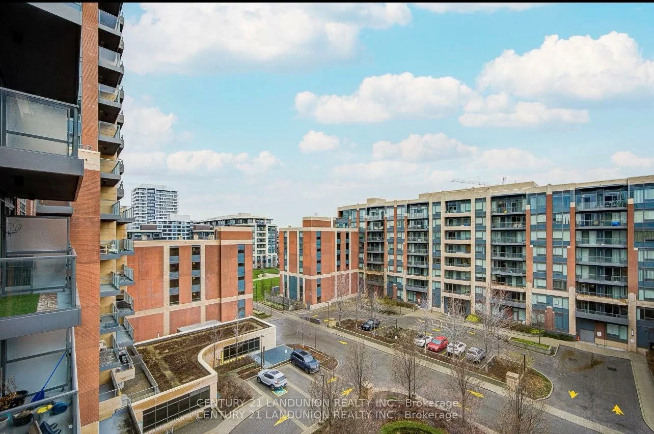 18, Uptown, Unionville, Markham
