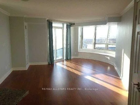 23, Cox, Unionville, Markham