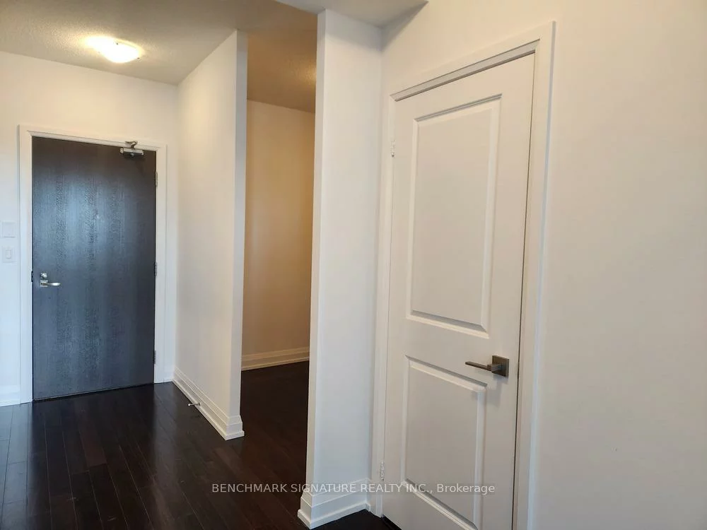 7161, Yonge, Thornhill, Markham