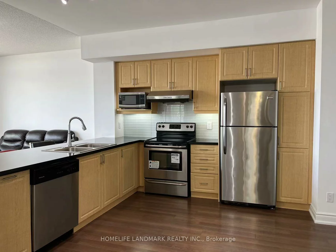 89, South Town Center, Unionville, Markham