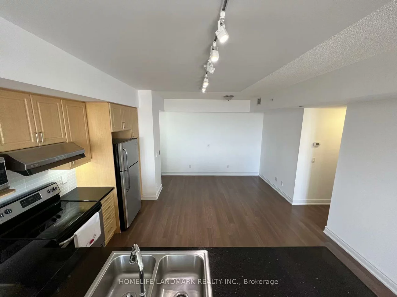 89, South Town Center, Unionville, Markham