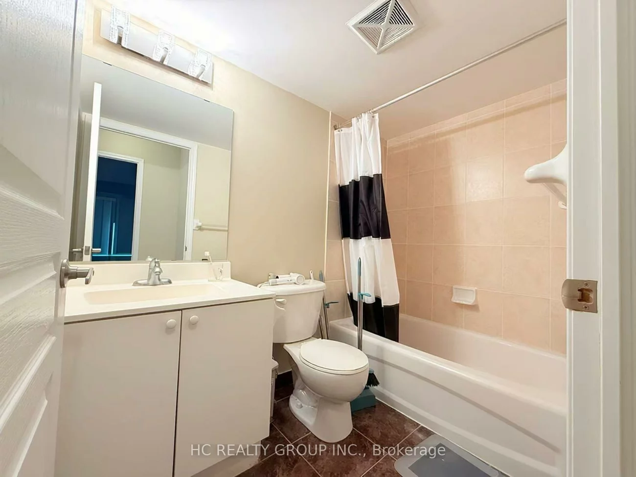 75, South Town Centre, Unionville, Markham