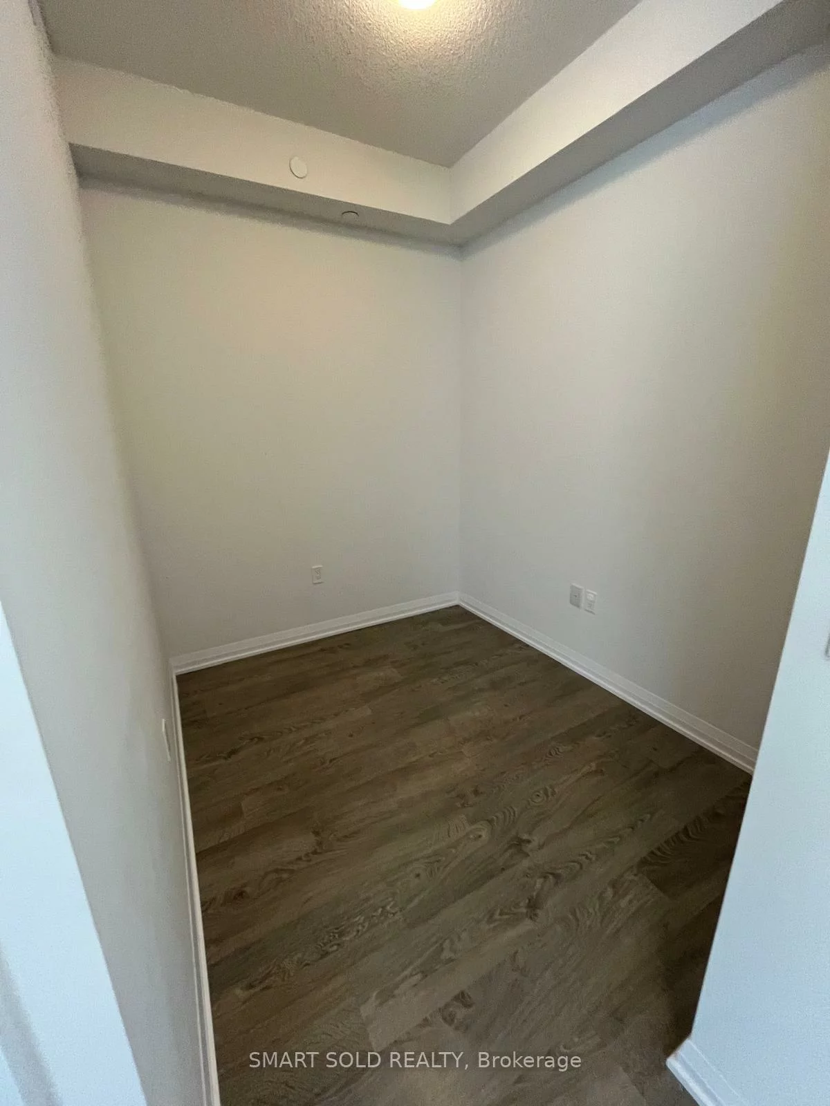 9560, Markham, Wismer, Markham
