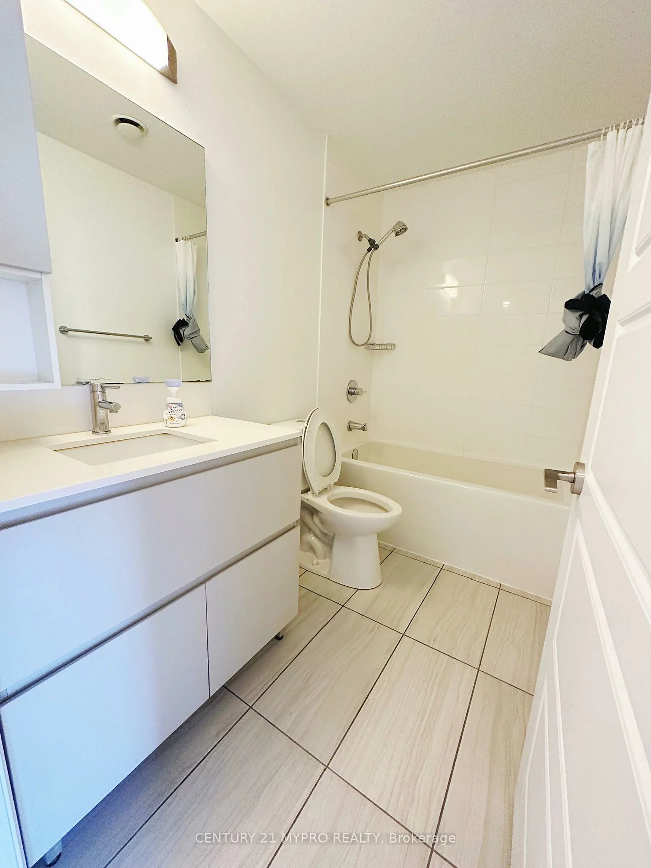 25, Water Walk, Unionville, Markham