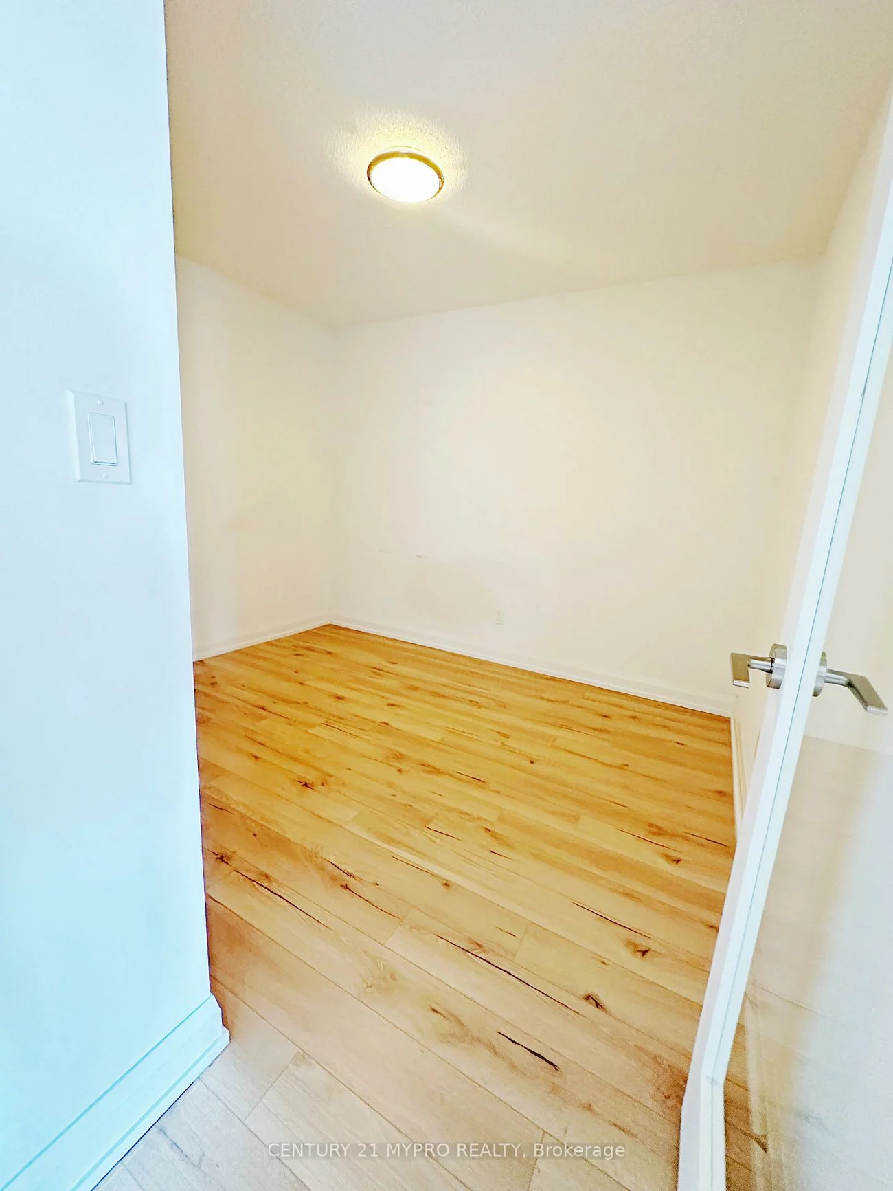 25, Water Walk, Unionville, Markham