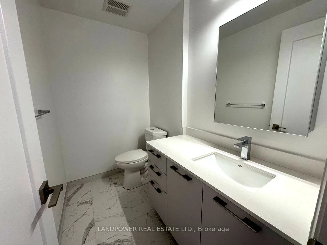 38, Water Walk, Unionville, Markham