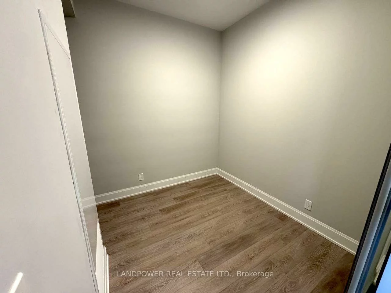 38, Water Walk, Unionville, Markham