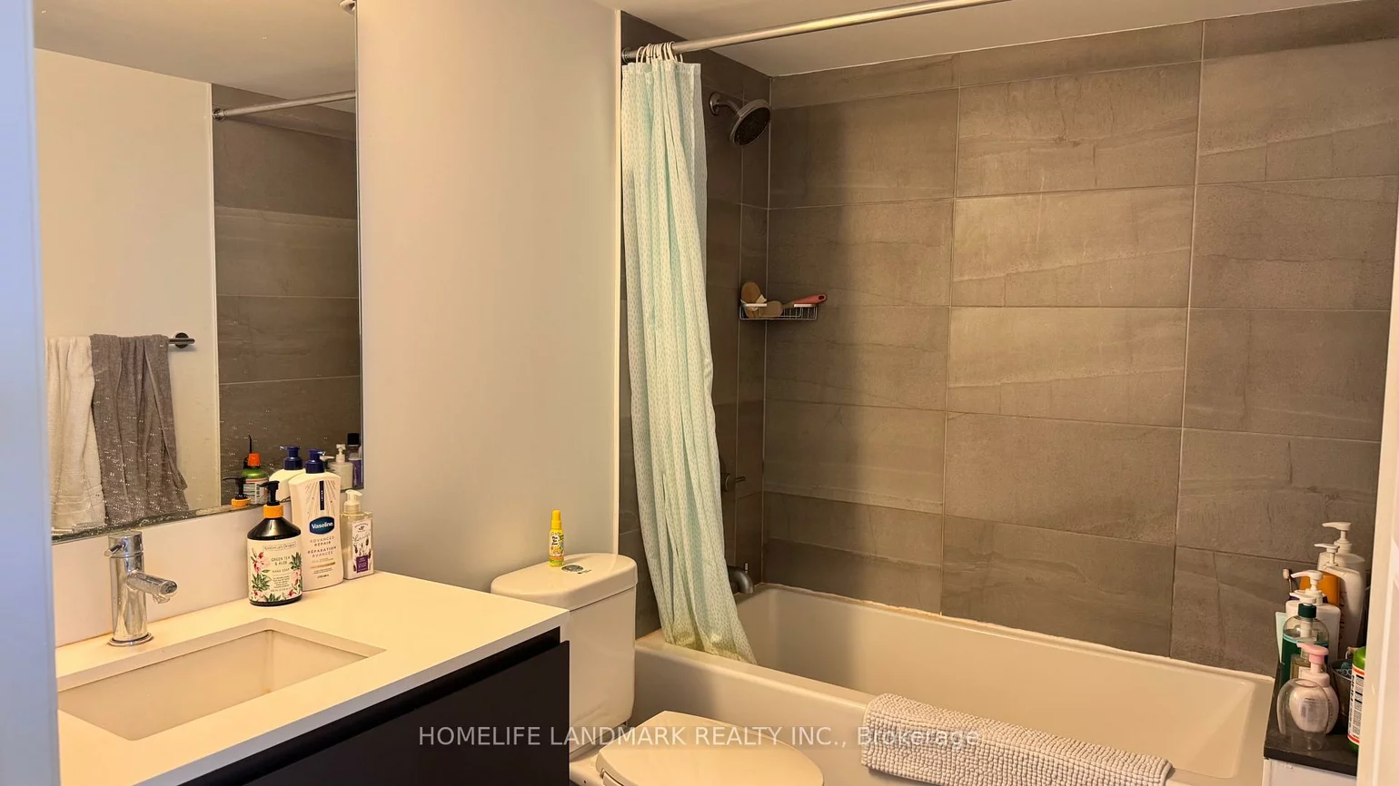 15, Water Walk, Unionville, Markham