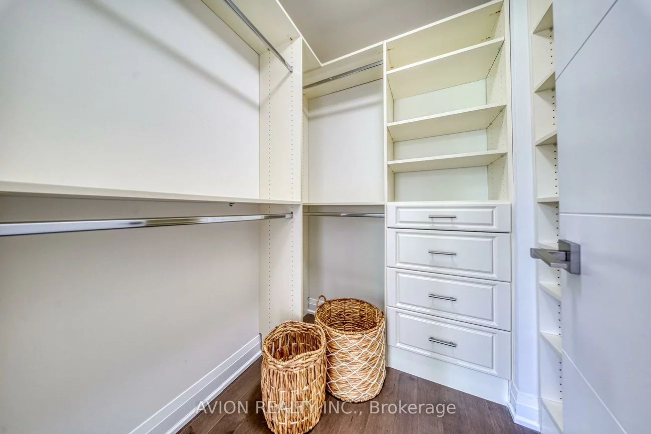 28, Uptown, Unionville, Markham