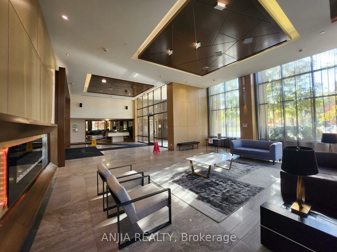 18, UPTOWN, Unionville, Markham