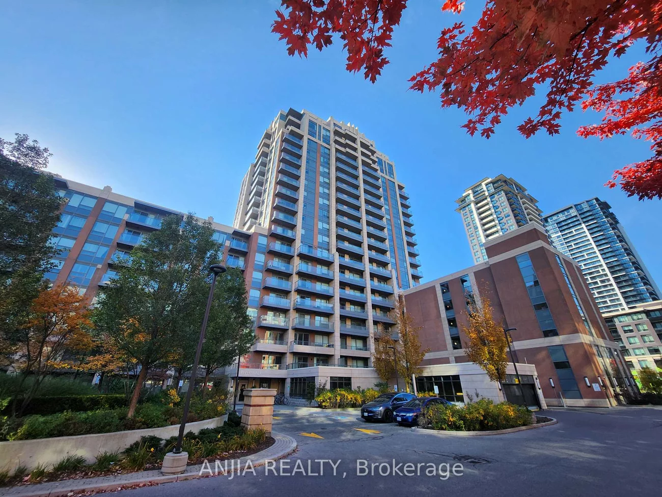 18, UPTOWN, Unionville, Markham