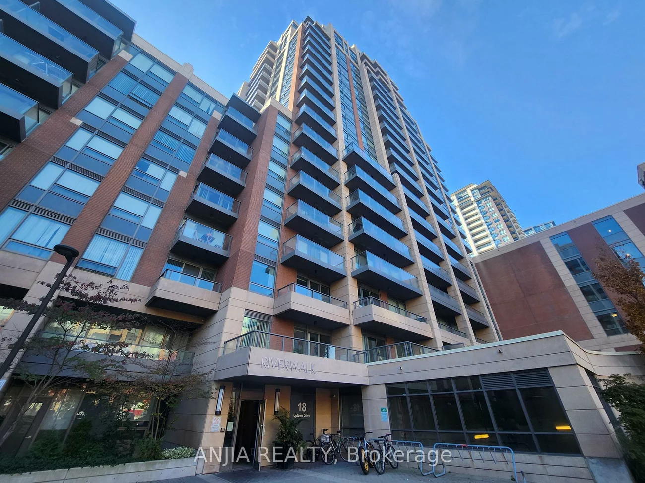 18, UPTOWN, Unionville, Markham