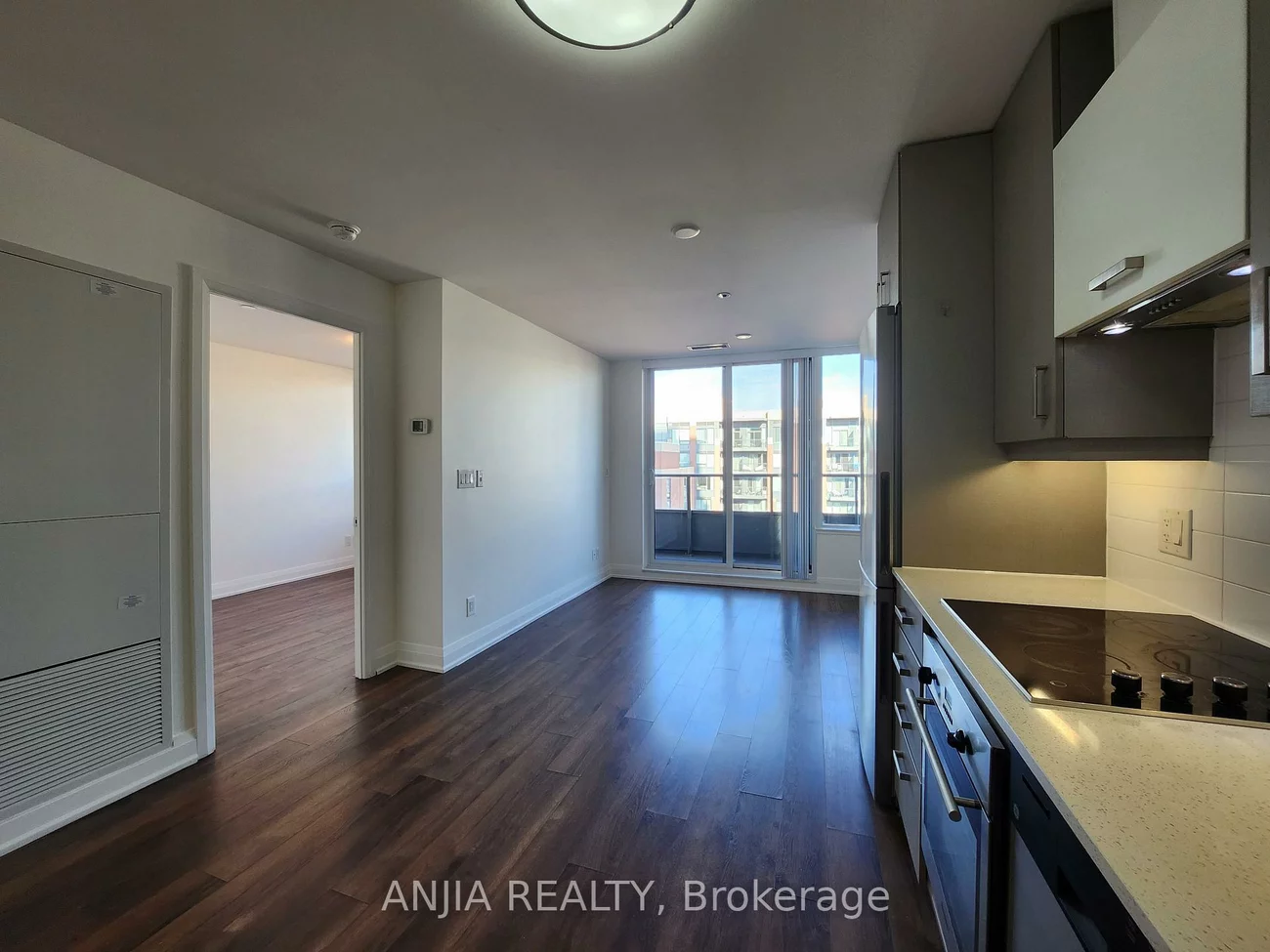 18, UPTOWN, Unionville, Markham