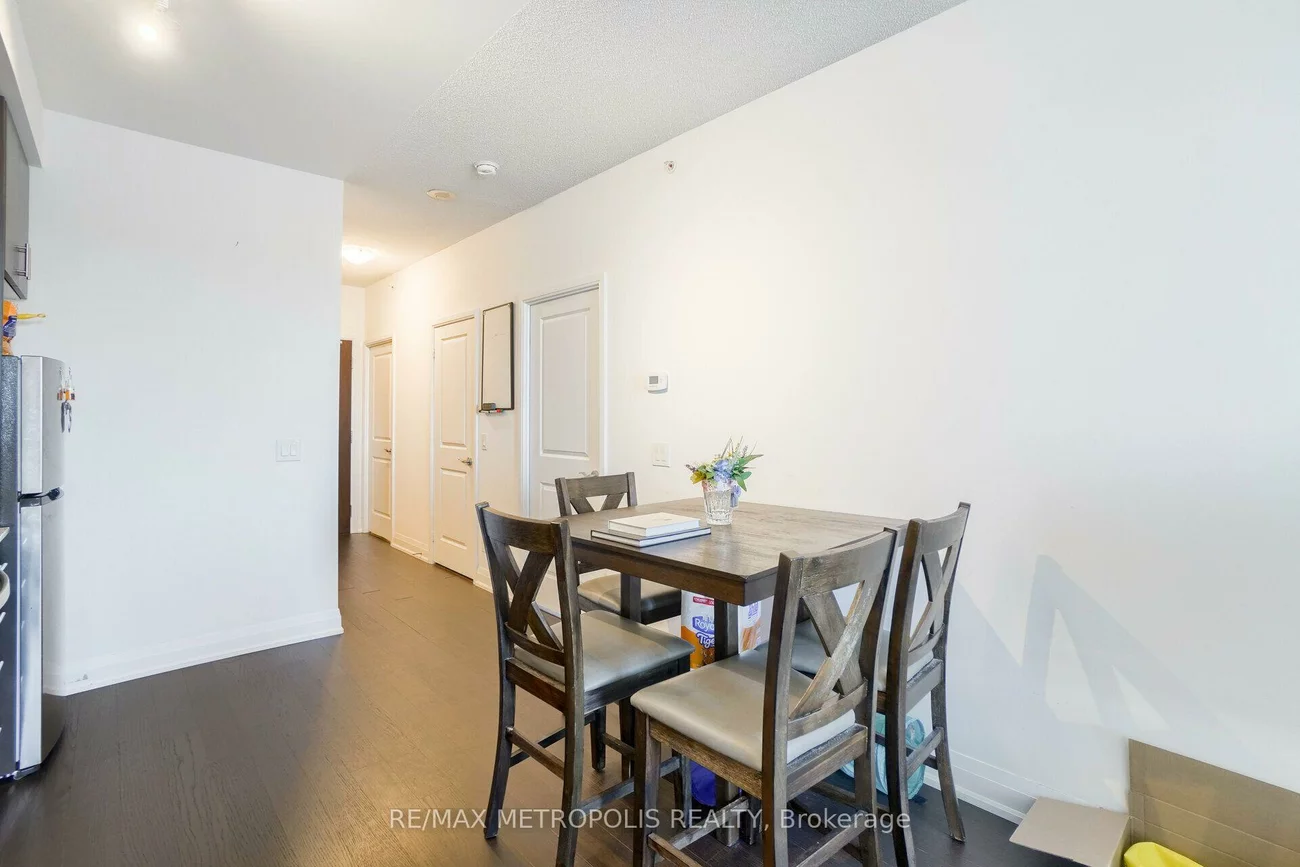 9582, Markham, Wismer, Markham
