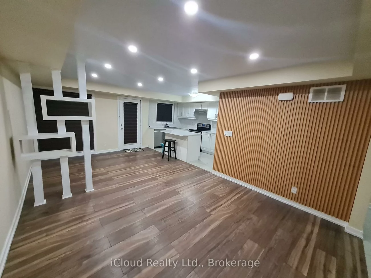 55, Lindcrest, Cornell, Markham