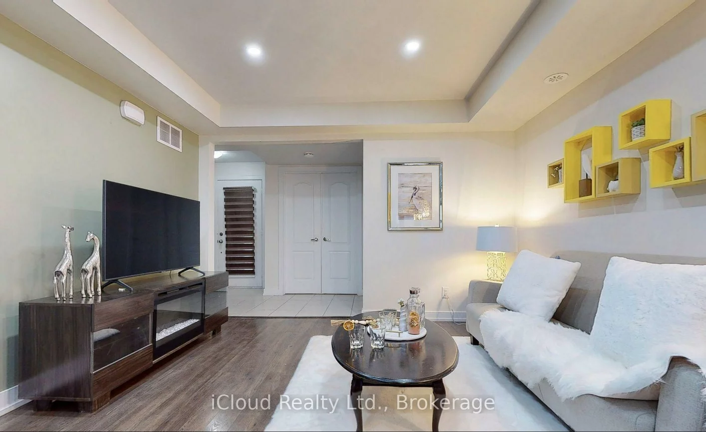55, Lindcrest, Cornell, Markham