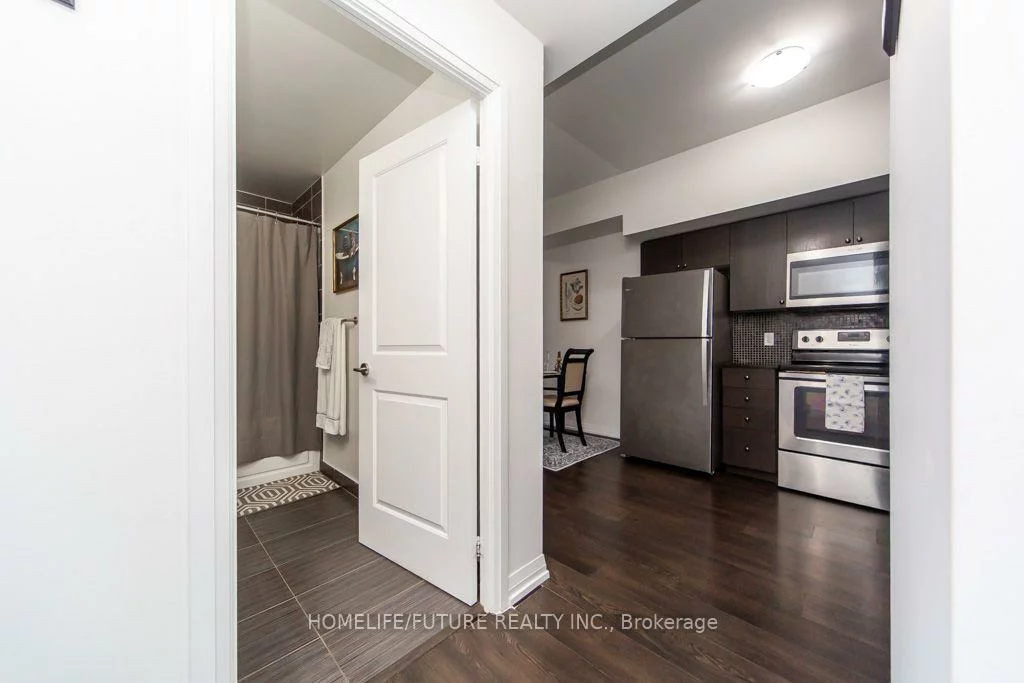 9560, Markham, Wismer, Markham