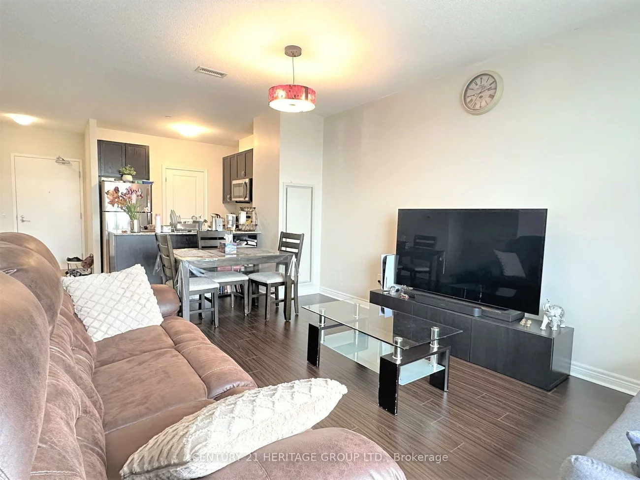 7325, Markham, Cedarwood, Markham