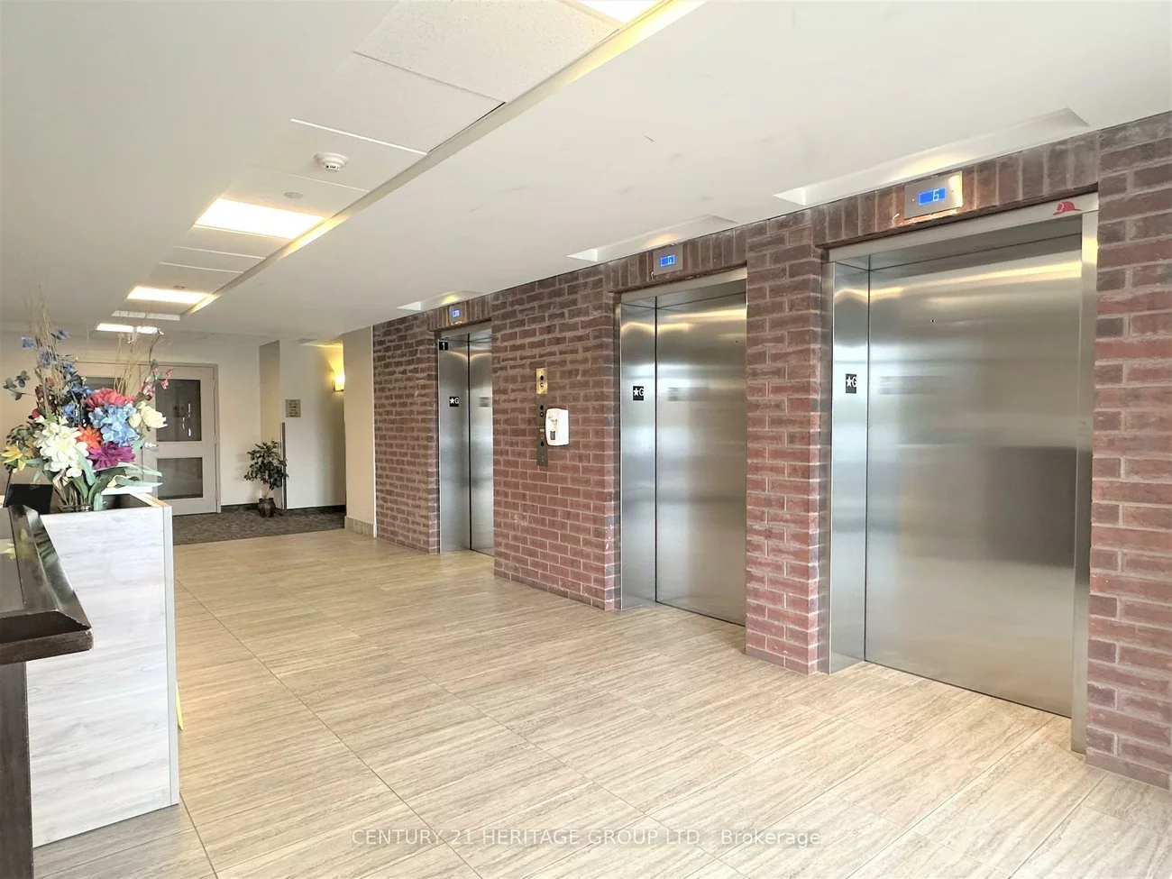7325, Markham, Cedarwood, Markham