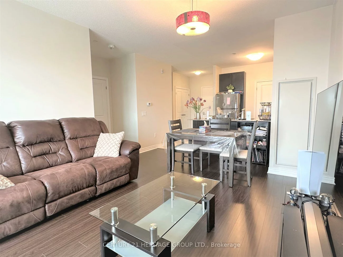 7325, Markham, Cedarwood, Markham