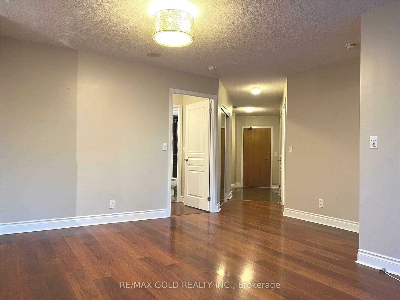 75, South Town Centre, Unionville, Markham