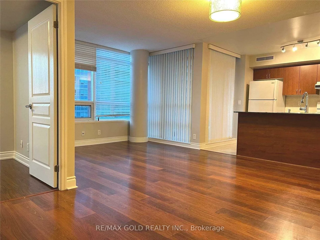 75, South Town Centre, Unionville, Markham