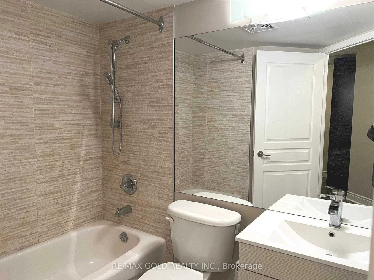 75, South Town Centre, Unionville, Markham