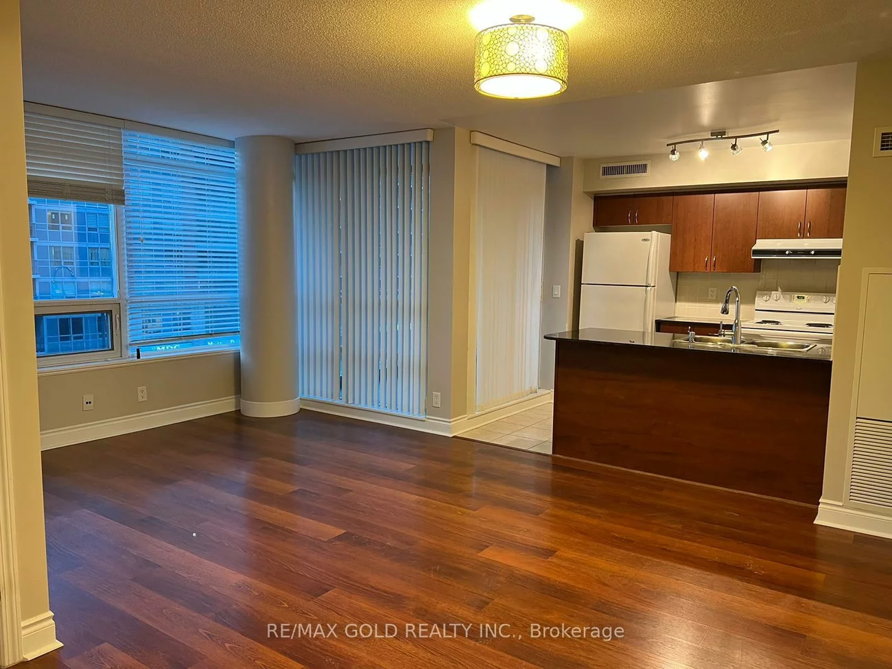 75, South Town Centre, Unionville, Markham