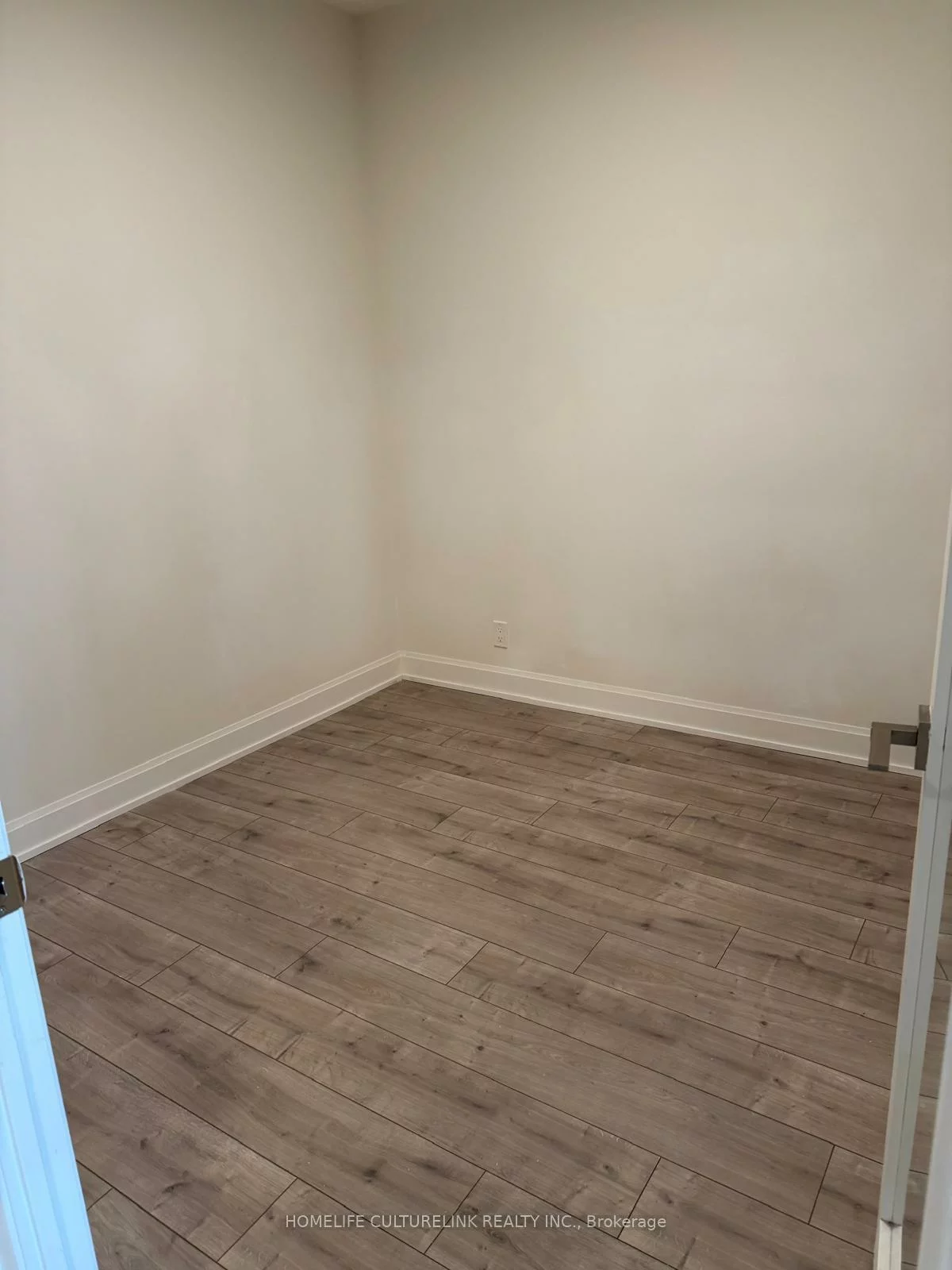 38, Water Walk, Unionville, Markham
