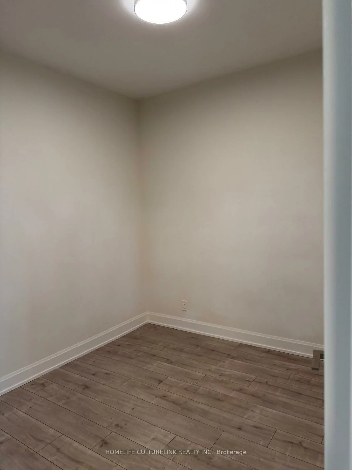 38, Water Walk, Unionville, Markham