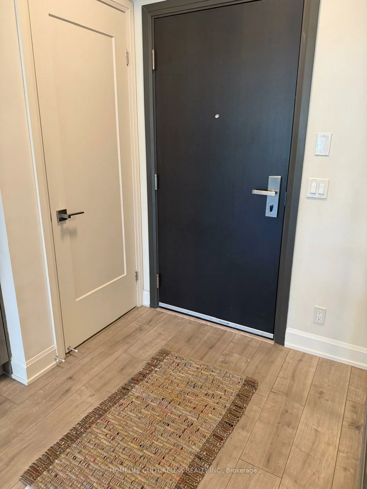 38, Water Walk, Unionville, Markham