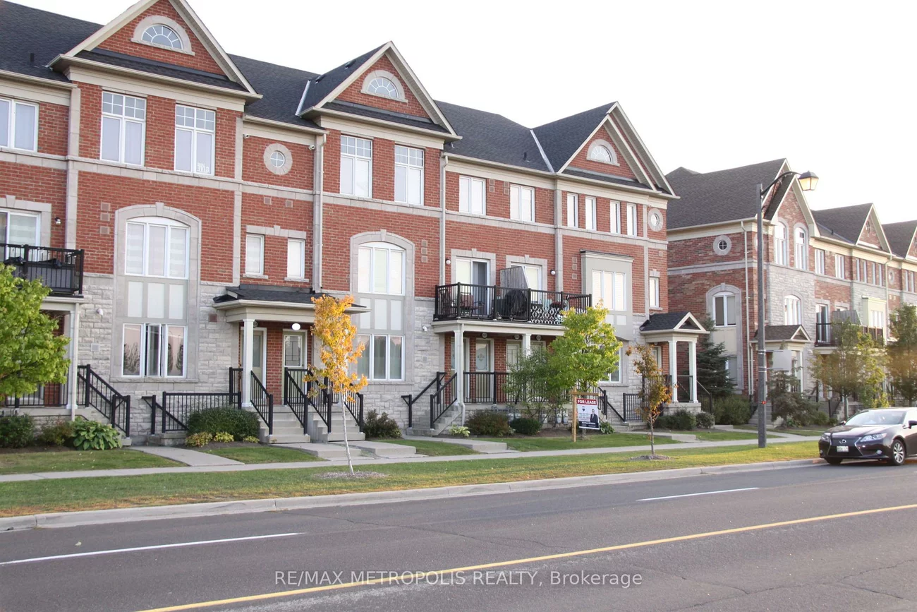2127, Bur Oak, Greensborough, Markham