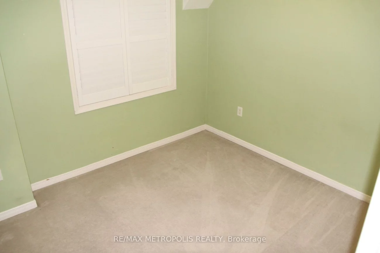 2127, Bur Oak, Greensborough, Markham