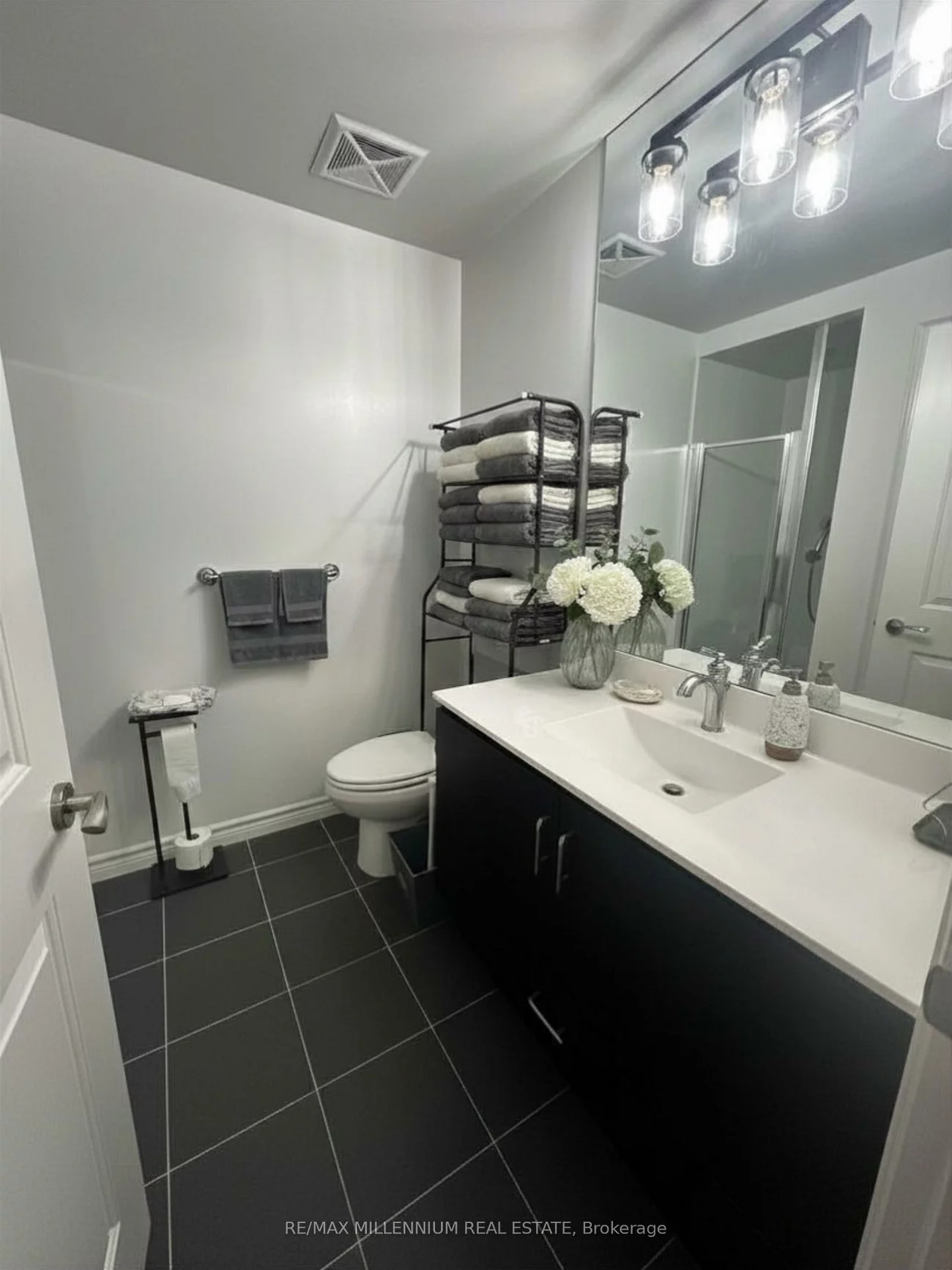 89, South Town Centre, Unionville, Markham