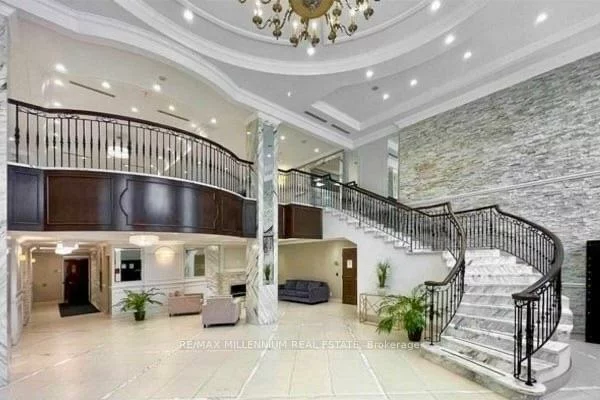 89, South Town Centre, Unionville, Markham