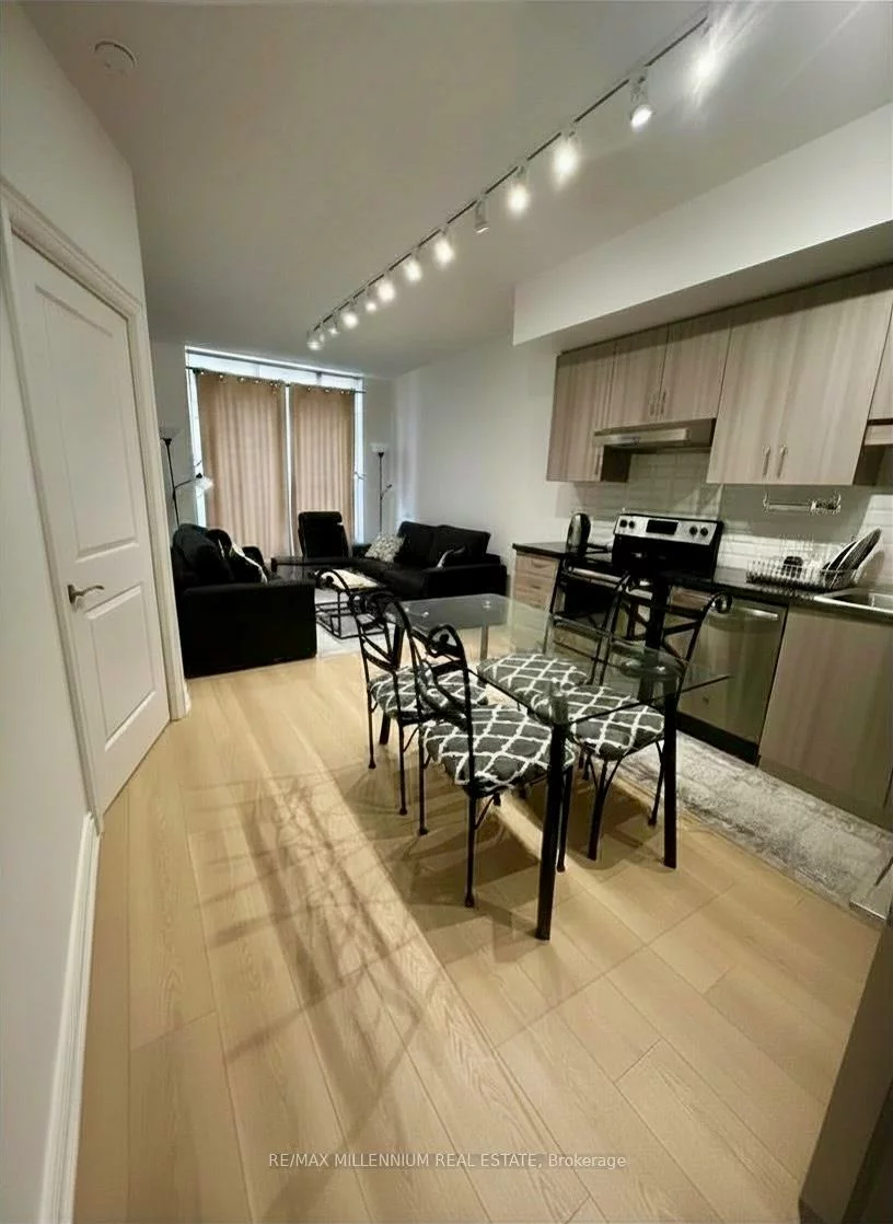89, South Town Centre, Unionville, Markham