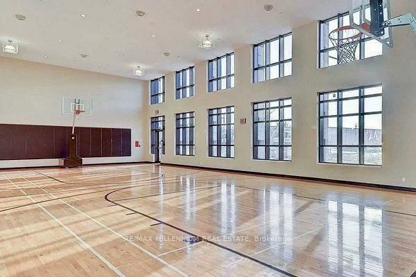 89, South Town Centre, Unionville, Markham