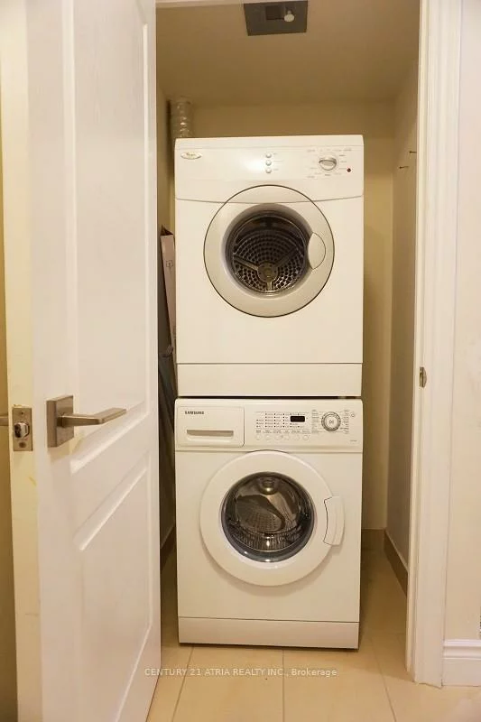 60, South Town Centre, Unionville, Markham