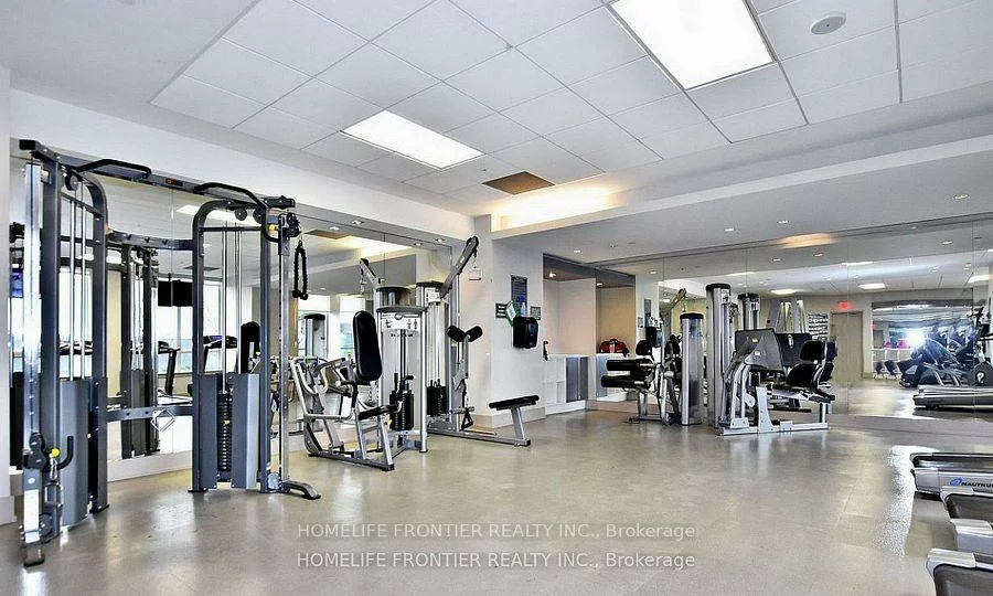 7161, YONGE, Thornhill, Markham