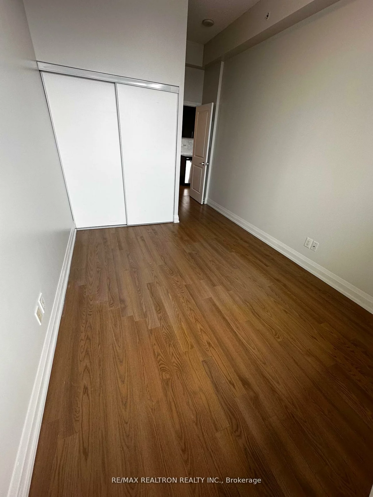 7161, Yonge, Grandview, Markham